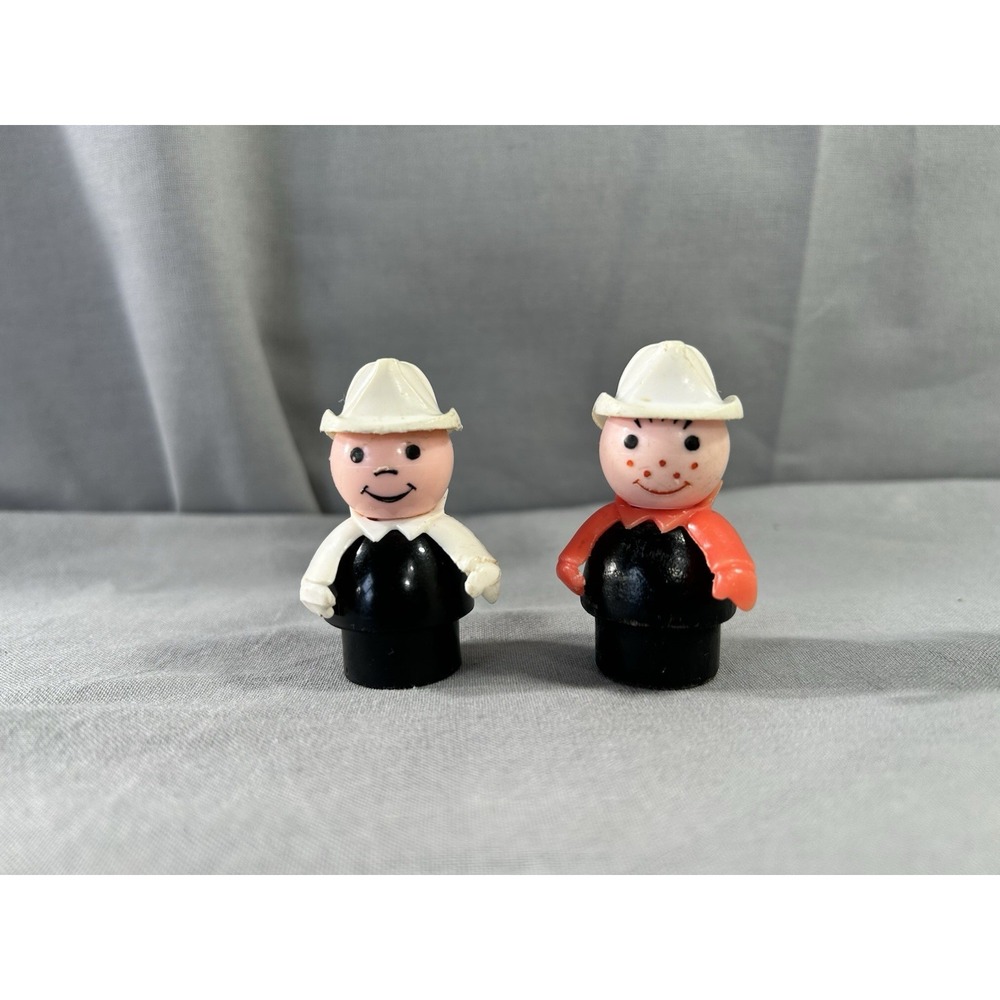 Vintage Fisher Price Little People Fireman Lot Of 2 Size 2" Has Wear